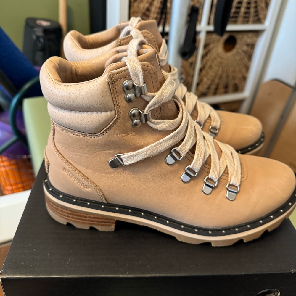 Sorel Lennox Hiker Boot - Picture 3 of 6